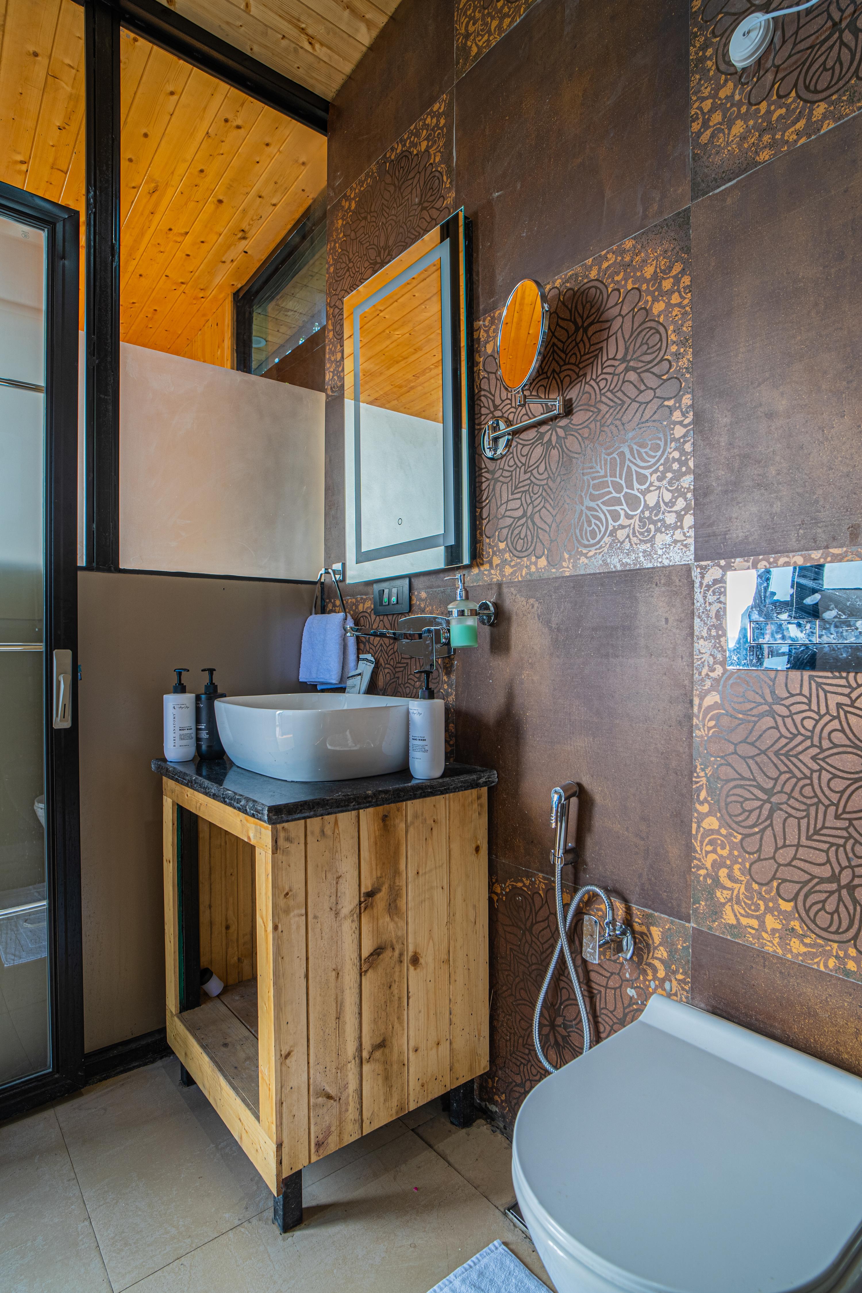 Alaya Stays Echo By The Lakes | Pet friendly 2 Bedroom With Garden & Game Zone - Tap to explore photos