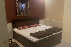 Oma rest house, Rampur (Uttar Pradesh)