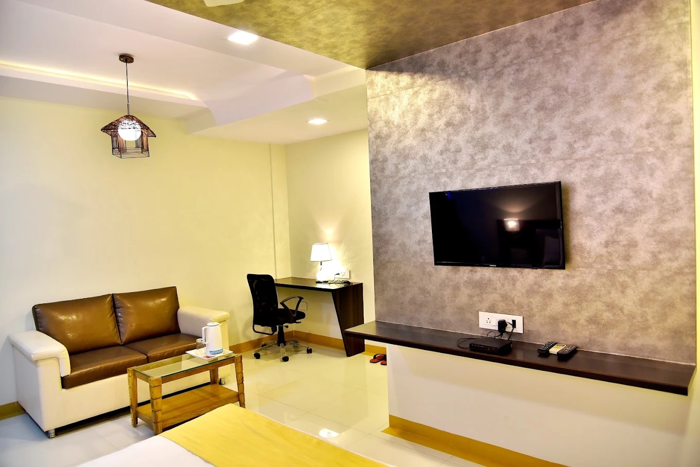 Hotel Time Square Thane, 3 km from Thane Railway Station - Tap to explore photos