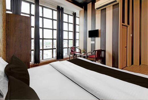 Super HOTEL O TRIVENI