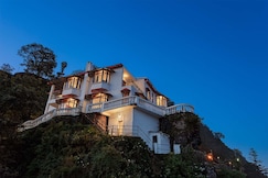 V are Family Trishul | 4BHK Villa with Mountain View & BBQ near Mall Road, Mussoorie