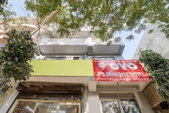 Hotel O Grand Residency, Delhi