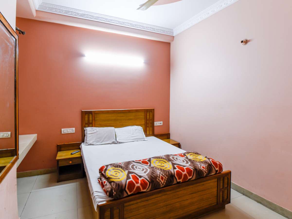 Hotel karnail chawla  - Tap to explore photos