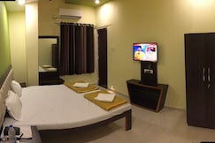 Hotel Om Executive , Kolhapur
