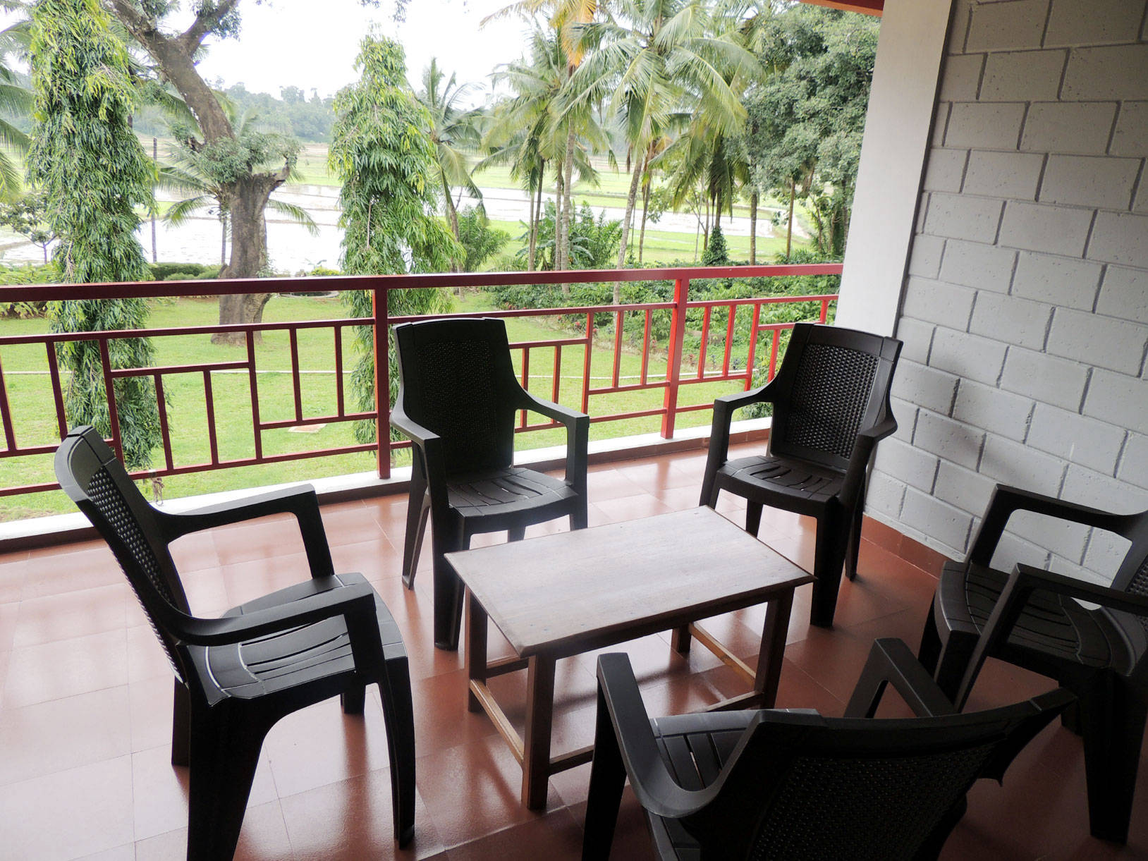 Adonia Meadows Estate Stay - Tap to explore photos
