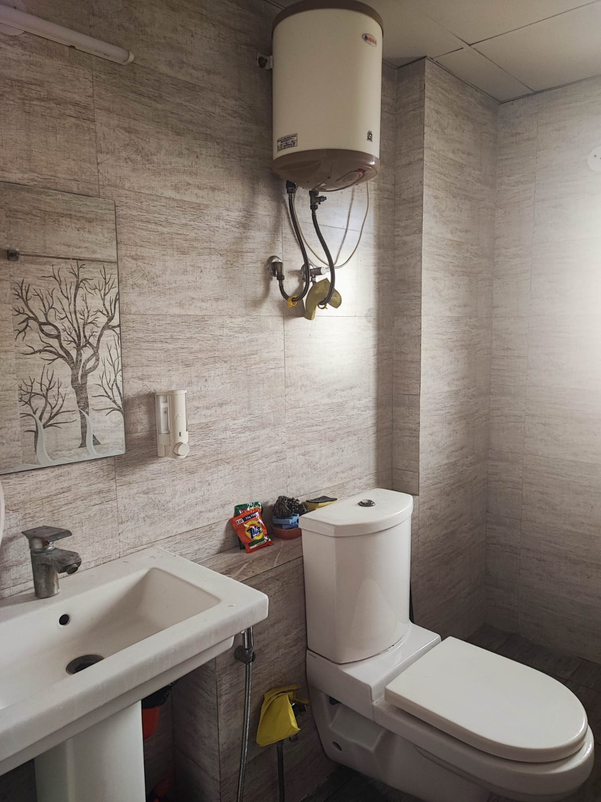 Radhe apartment 1bhk - Tap to explore photos
