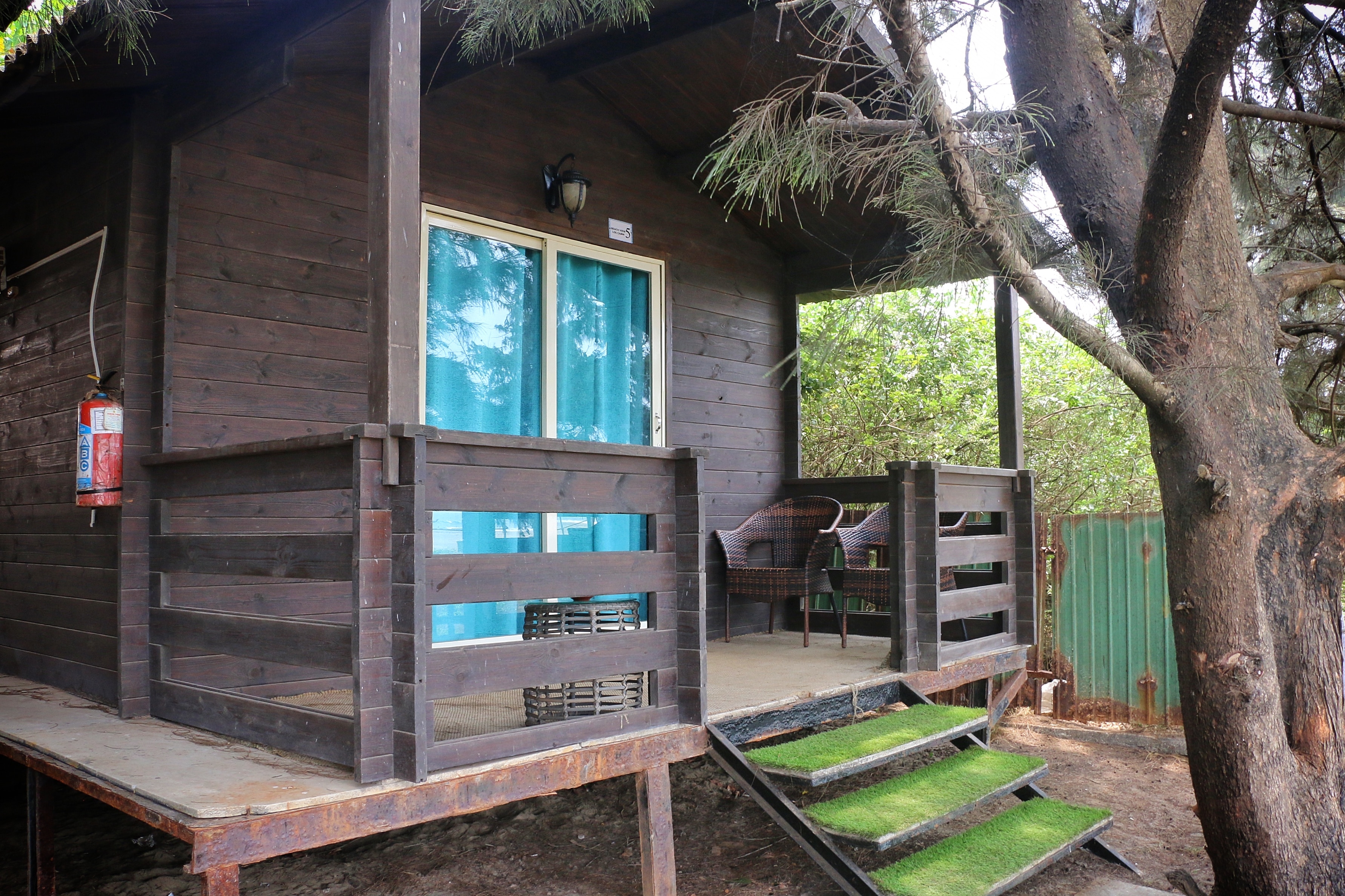 Montego Bay Beach Village Goa Inr 910 Off 4 5 9 9 Resort