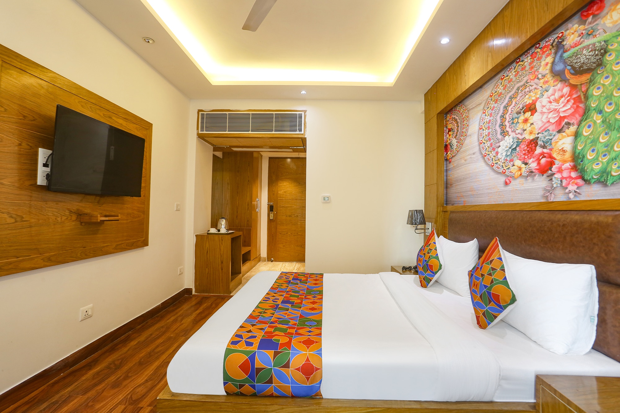 FabHotel Prime Star 17 - Nr. Yashobhoomi Convention Centre - Tap to explore photos