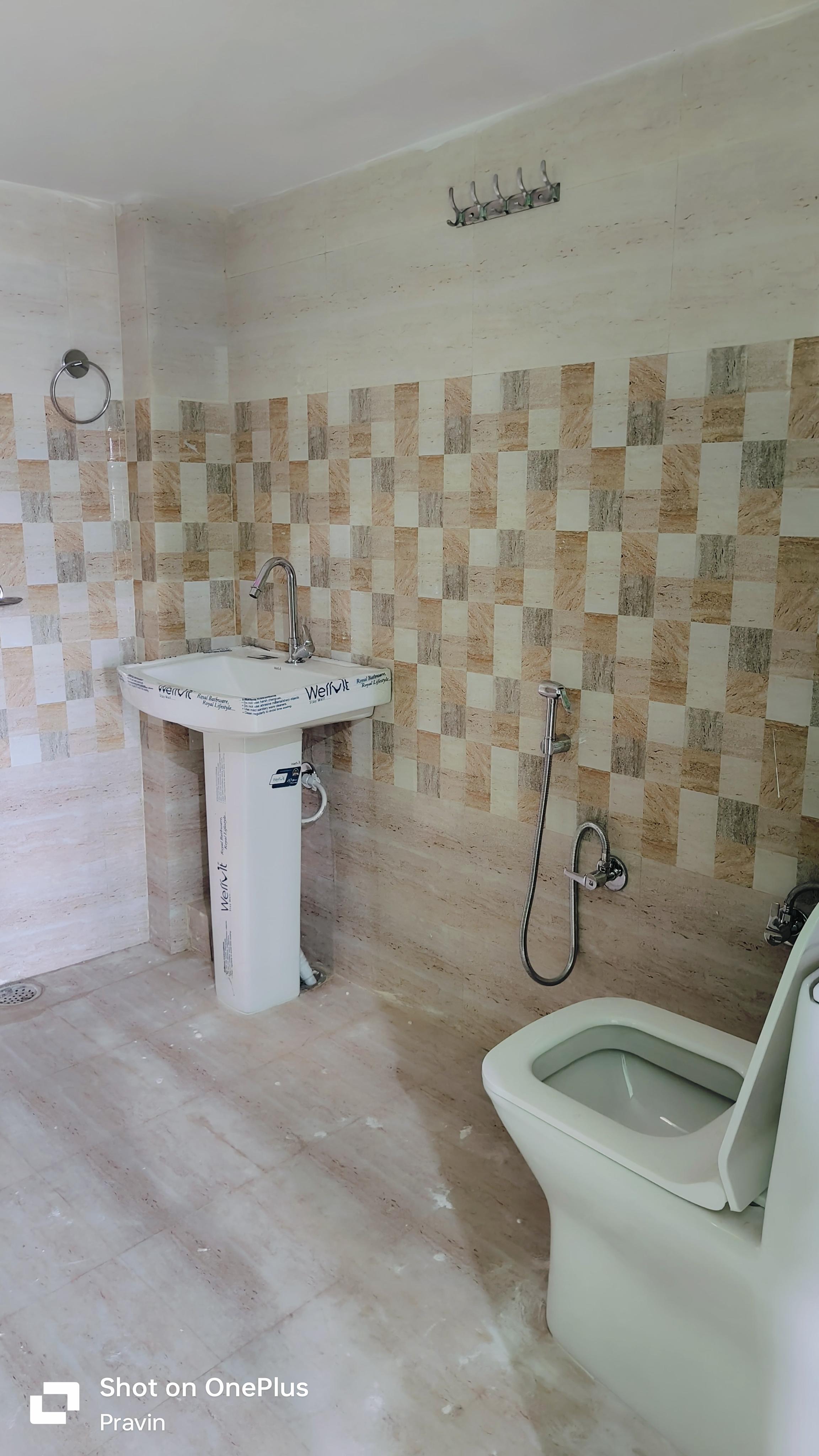 Sarthak home stay lucknow road gonda - Tap to explore photos