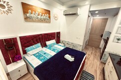 Olive stayzz, Greater Noida