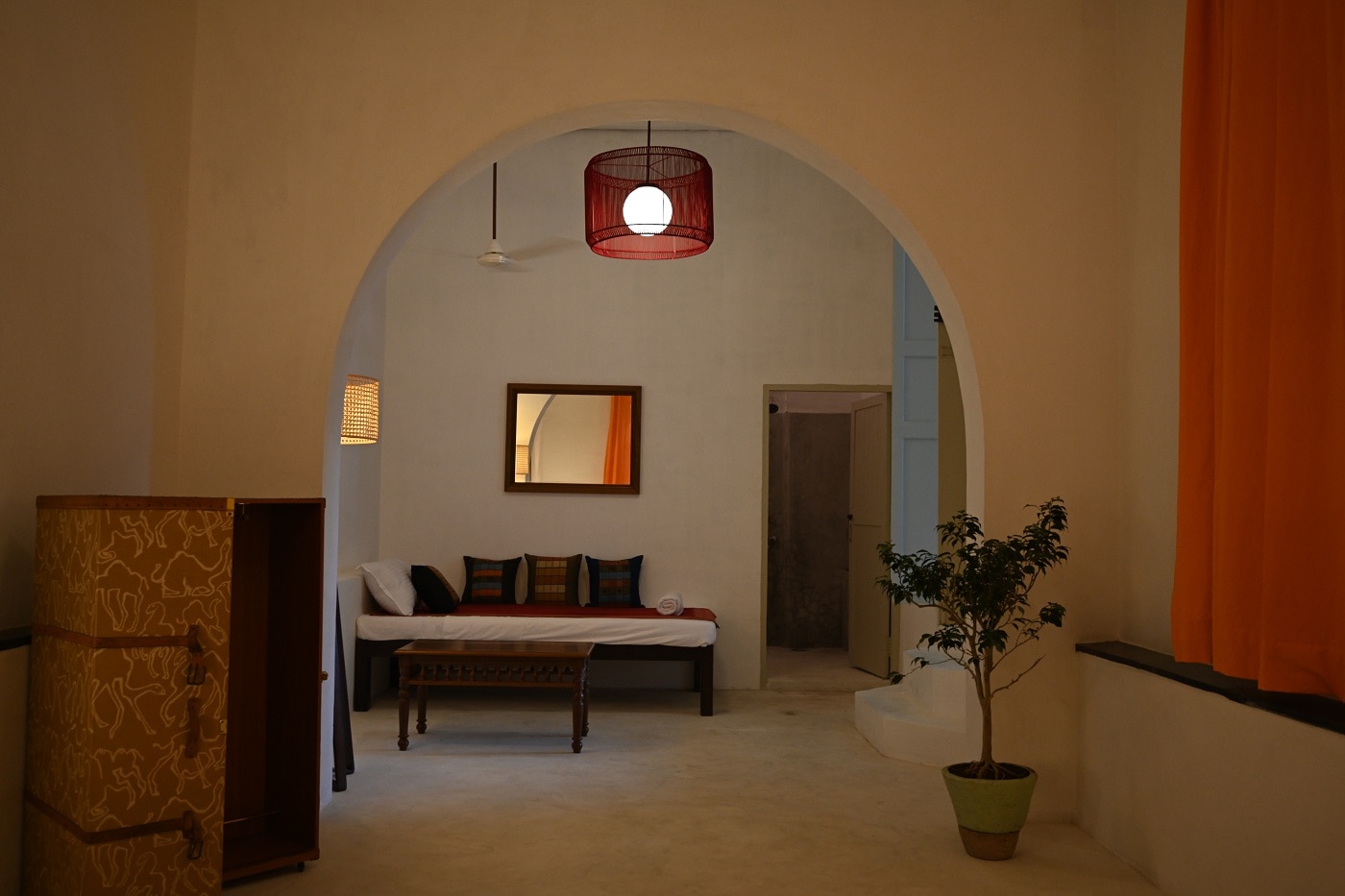 La Cedille French Heritage House - Tap to explore photos