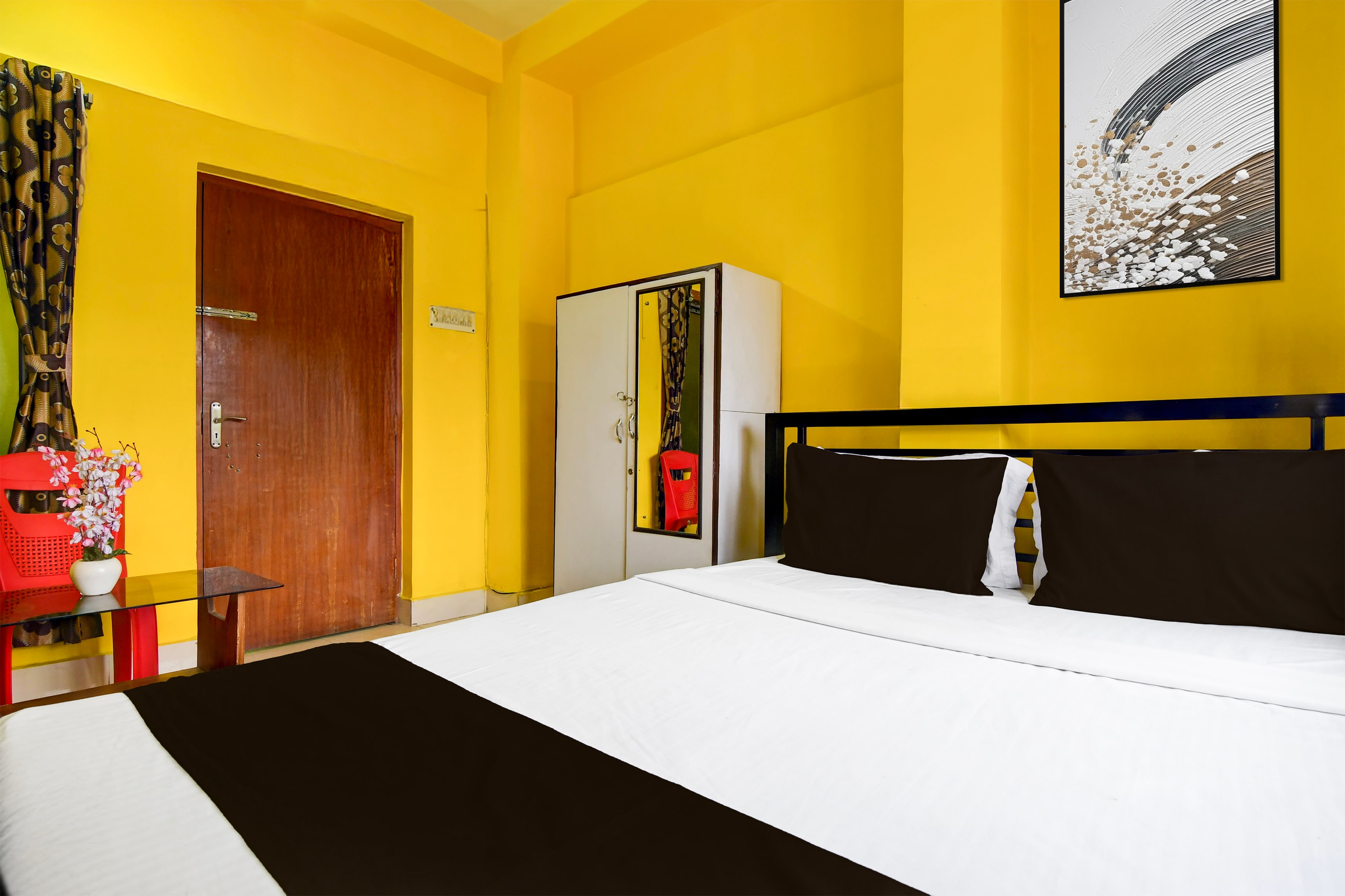 Hotel O Jadavpur Atithi Guest House - Tap to explore photos