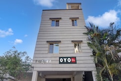 Hotel O Galaxy Hospitality Airport inn, Pune