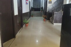 Bareilly Guest House, Bareilly