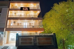 SnapStayz, Noida