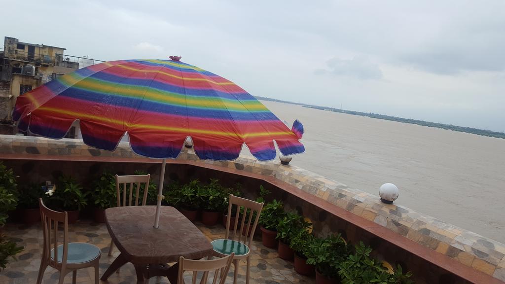 Shiva Ganges View Guest House - Tap to explore photos