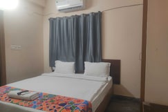 HOTEL O THE HOTEL TRIYA, Warangal