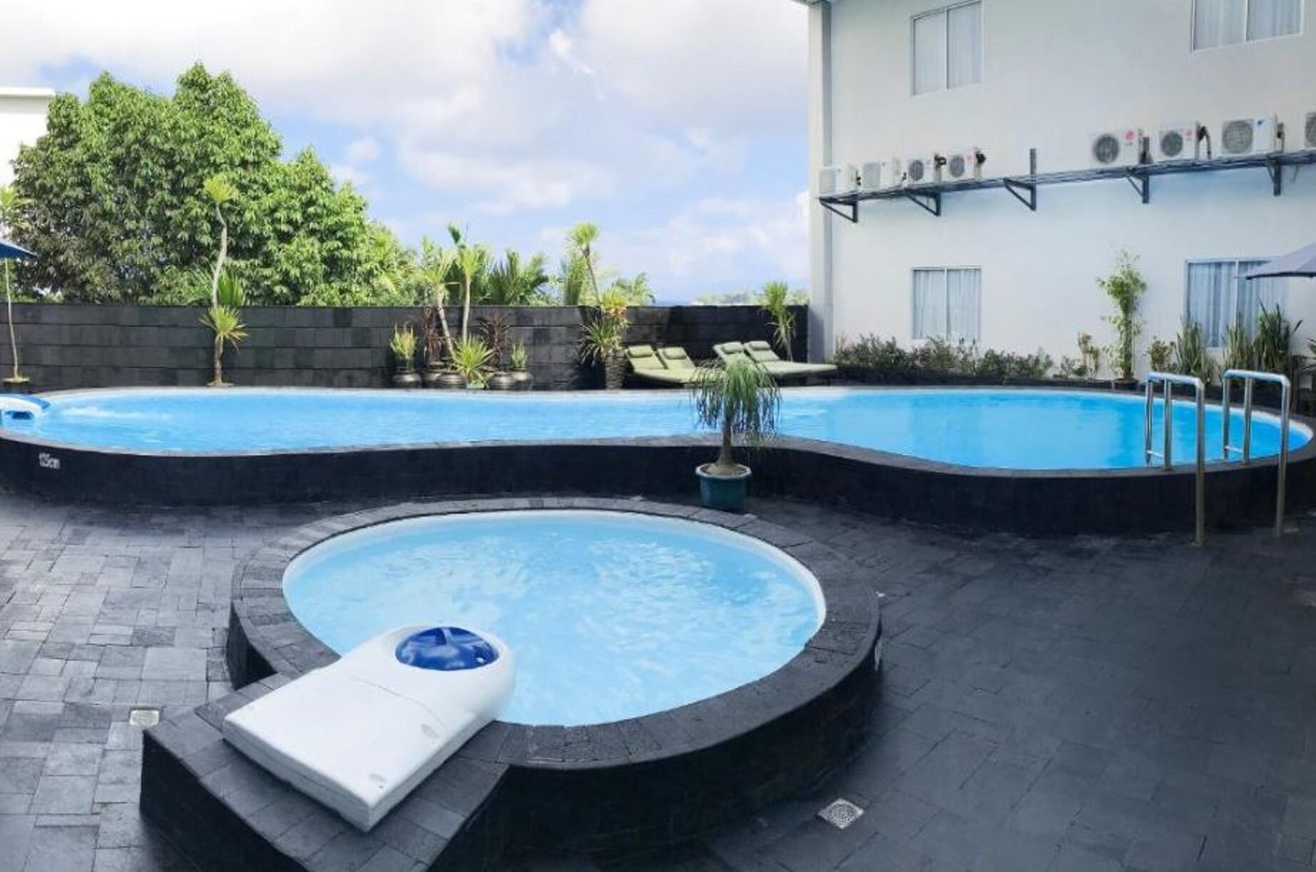 Swiss-Belhotel Manokwari - Tap to explore photos