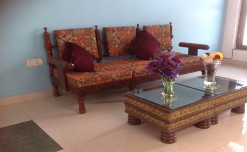 Kamakshi Guest House - Tap to explore photos