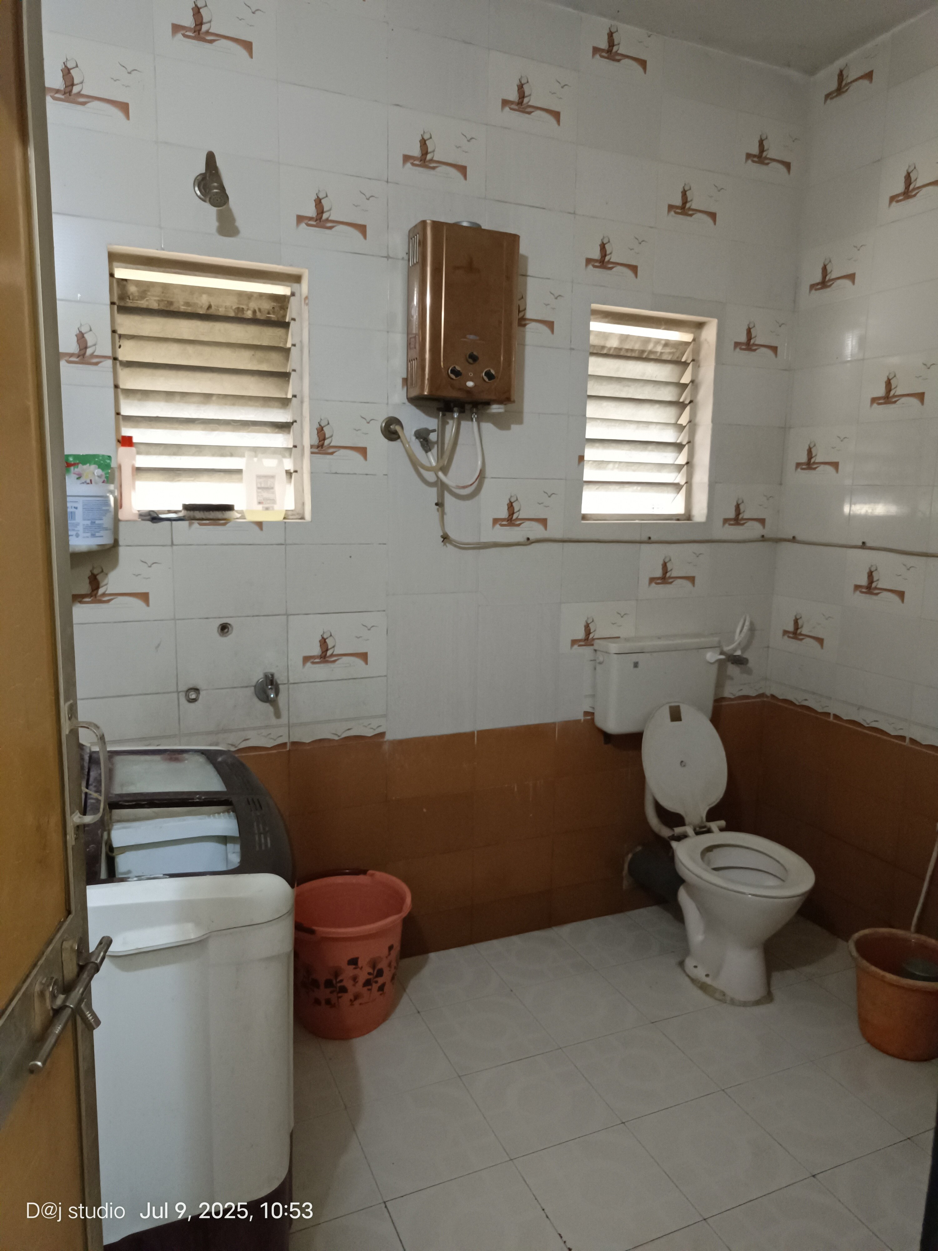 S d home stay - Tap to explore photos