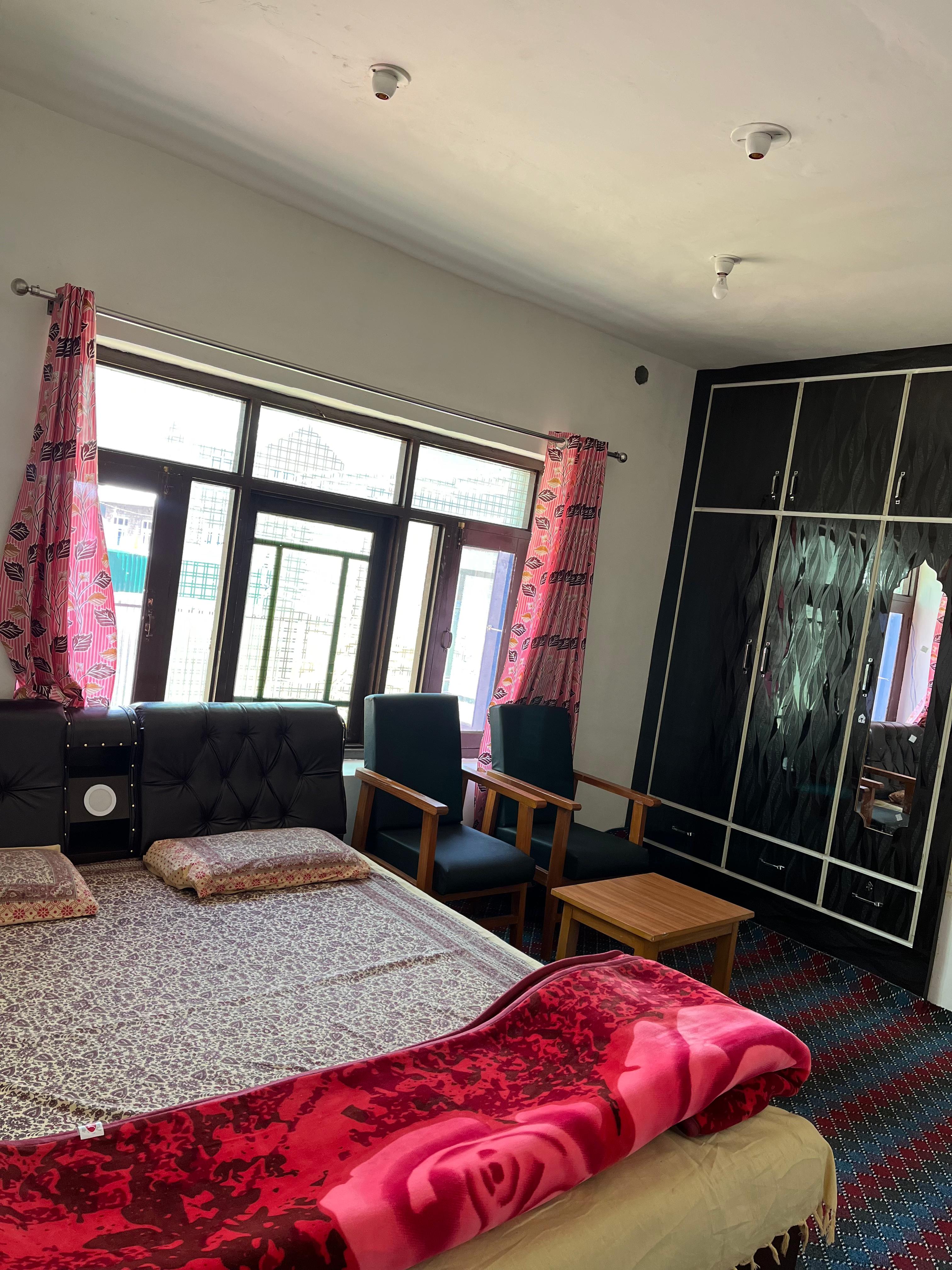 GUREZ ECO LODGE GUEST HOUSE - Tap to explore photos
