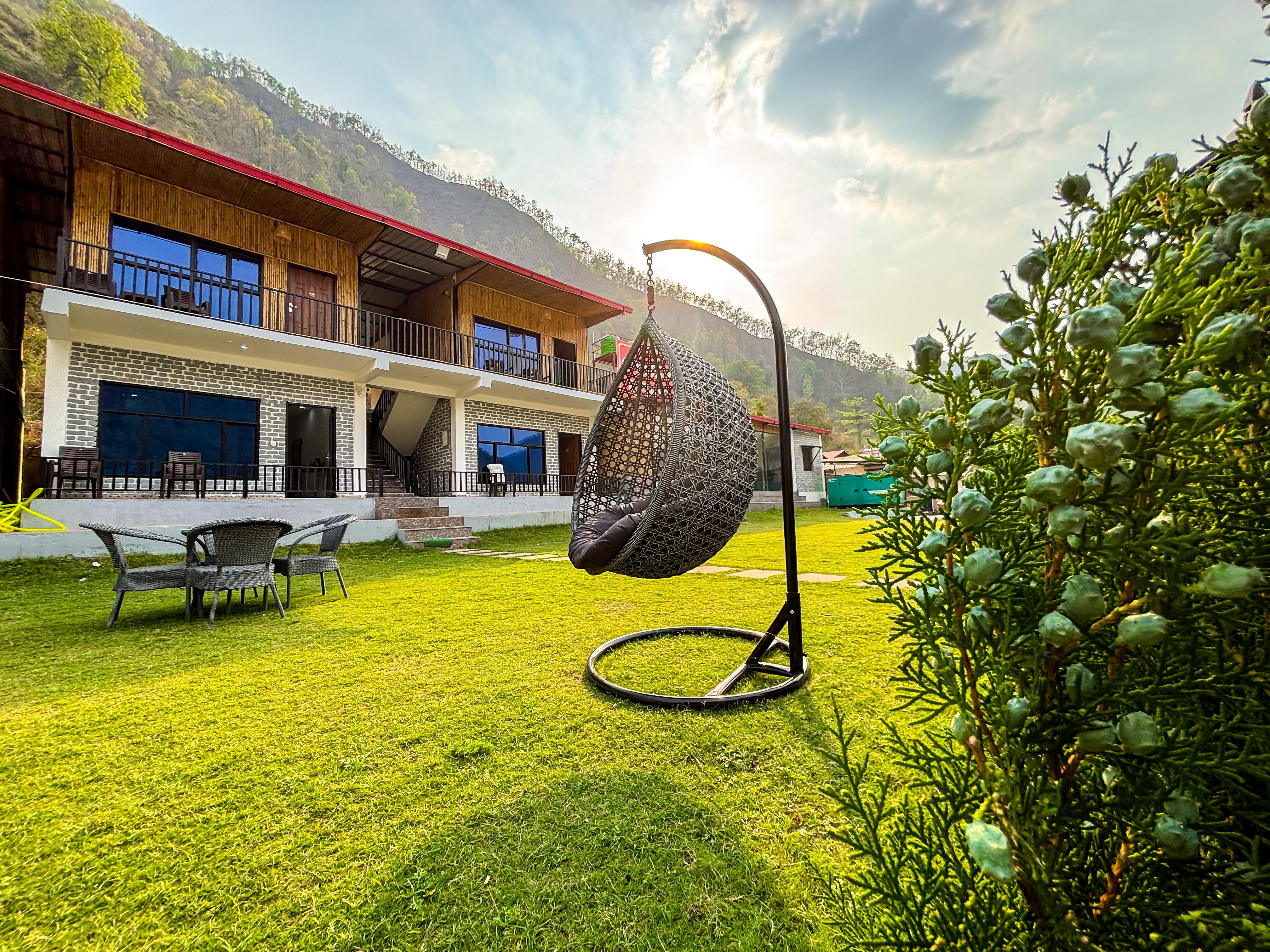 Euphoric Tiger Resort - Tap to explore photos