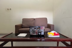 Hotel O Ezhar Boka Homestay Near GOR Sulis Bulutangkis, Gowa