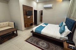 HOTEL SKY LIGHT, Mohali