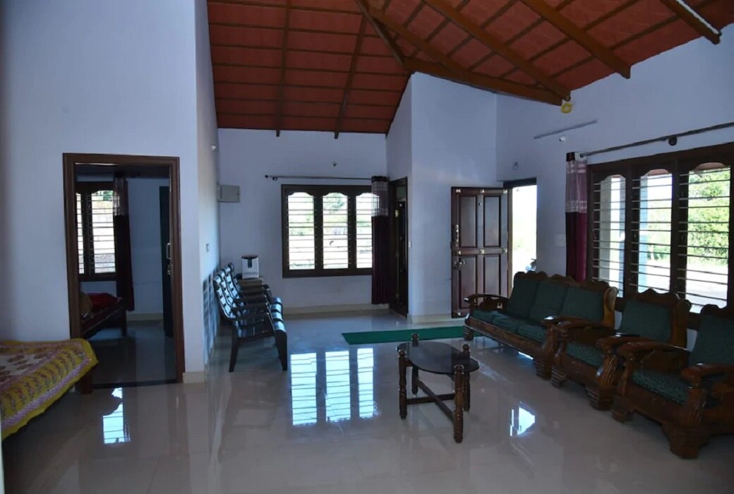 Mitly Tree Home Stay - Tap to explore photos