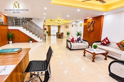 Mauryan Signature Hotel Near Yashobhoomi, Delhi