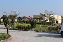 The Desert Den, Mundra