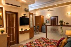 Soham Divine Stays Luxury 1BHK Vrindavan, Vrindavan