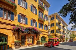 Venice Hotel Phu Quoc - Free Airport Shuttle & Sunset Town Tour, Phu Quoc