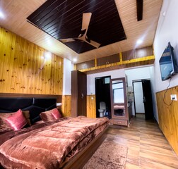 Deluxe Cottage with Valley View