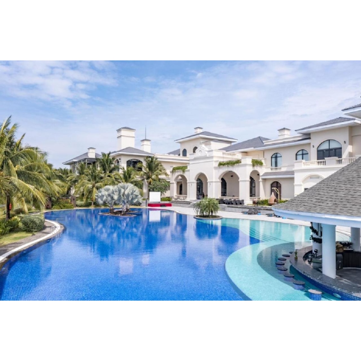 Vinpearl Wonderworld Phu Quoc - Tap to explore photos