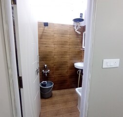 Jai Anjaneya Guesthouse 101