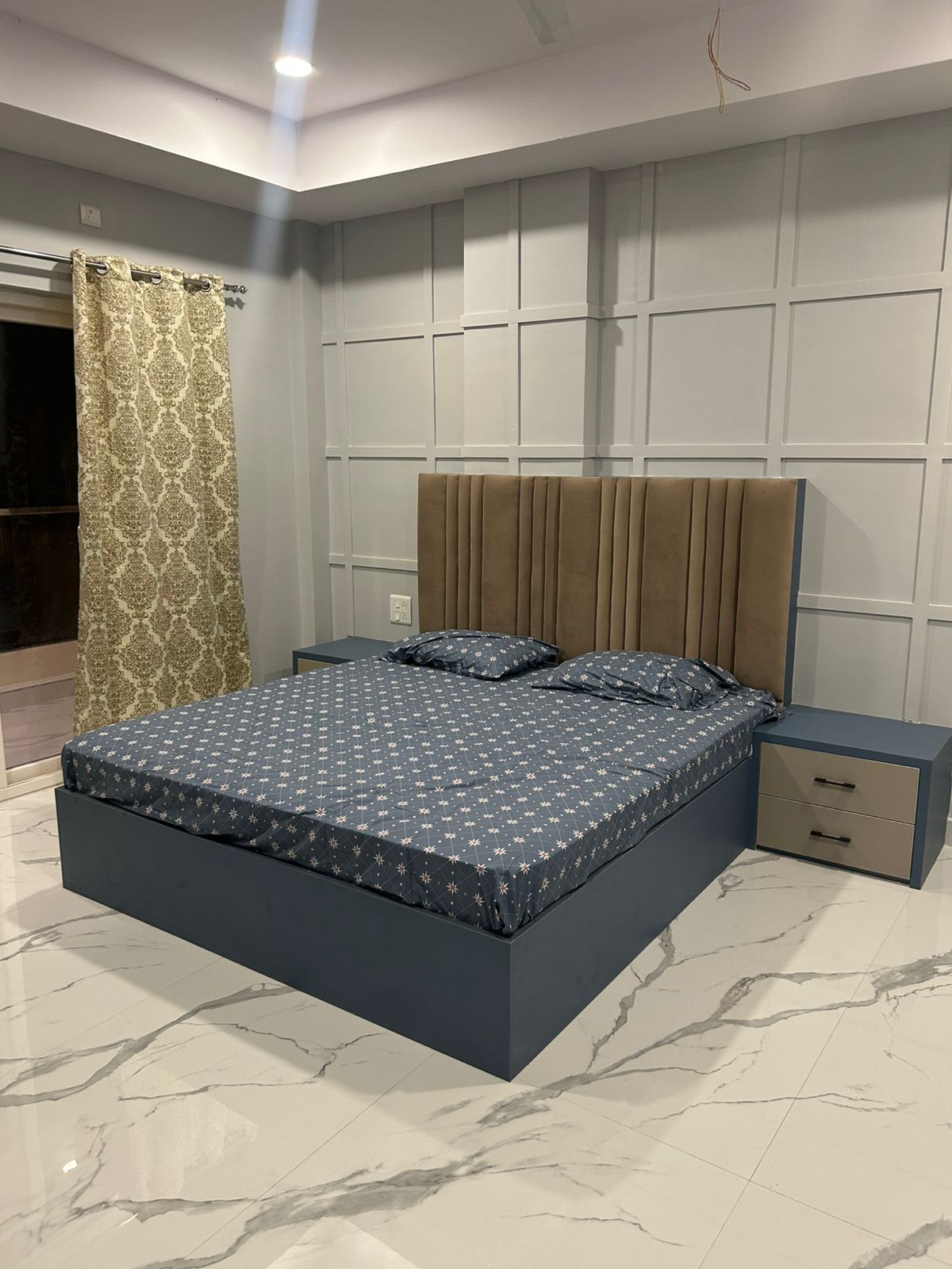 4BHK Luxury Apartment at Rajendar nagar - Tap to explore photos