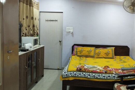 Laxmi Niwas Apartment