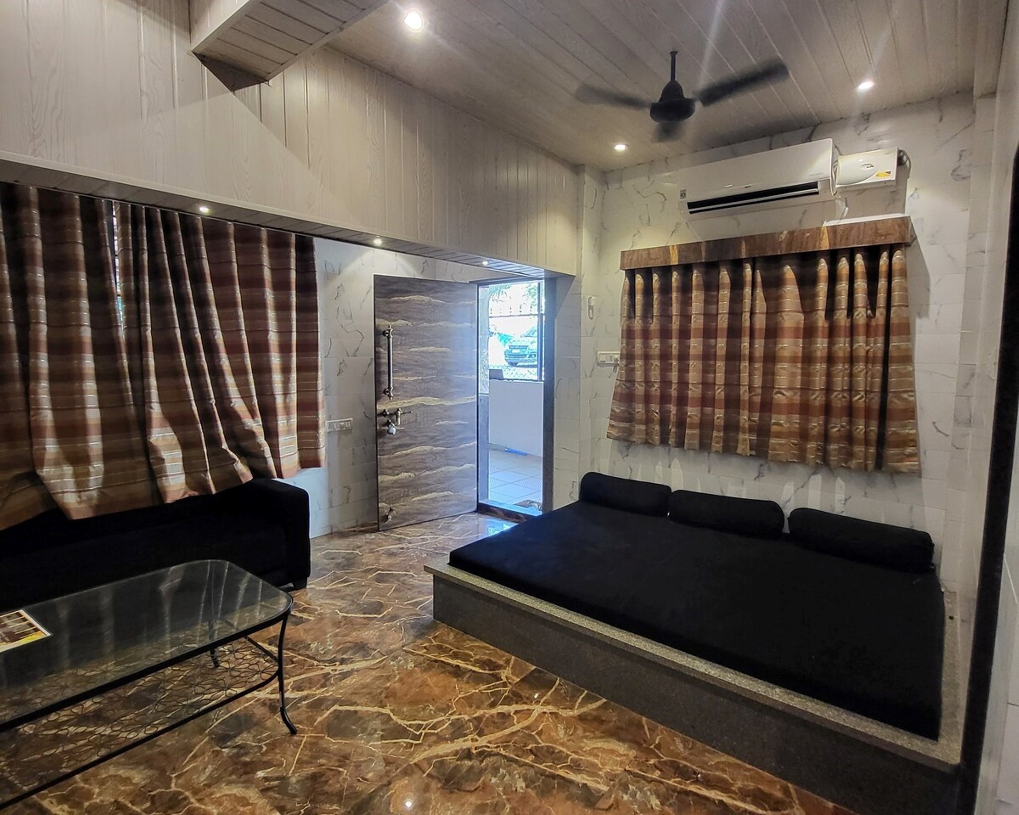 MOUNT 2BHK AC BIG PRIVATE POOL BUNGALOW - Tap to explore photos