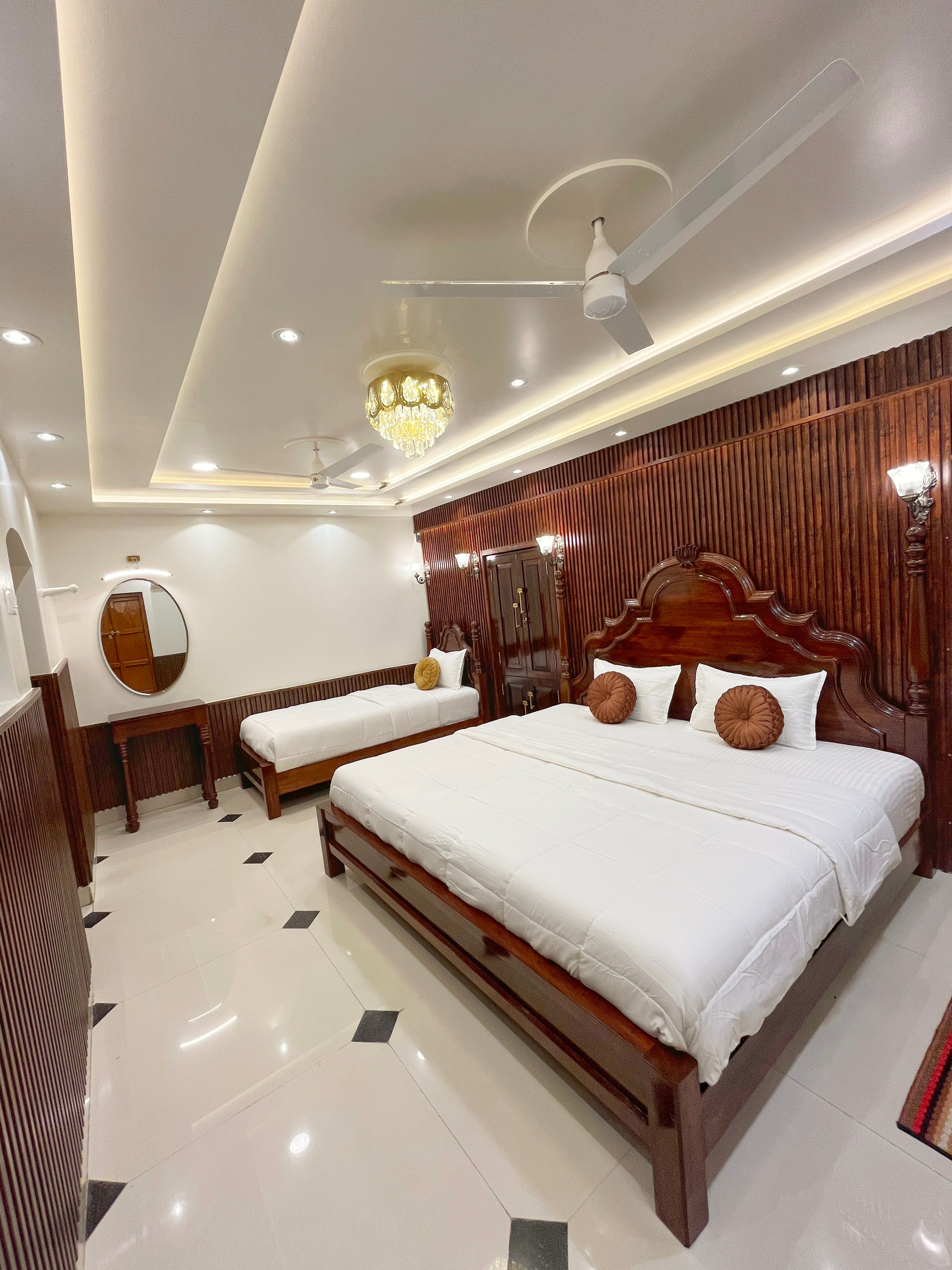 Shree Jyotirlinga Heritage Inn, Kolhapur 2