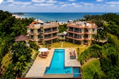 Avisa Nila Beach Resort, Malvan