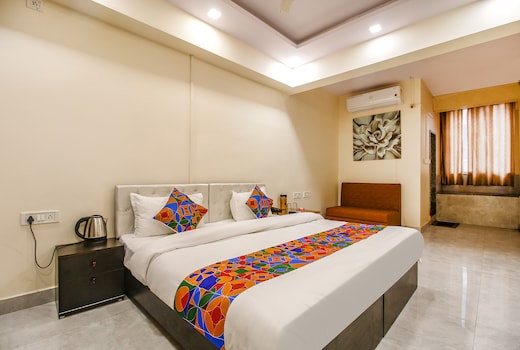 FabHotel Sanskar