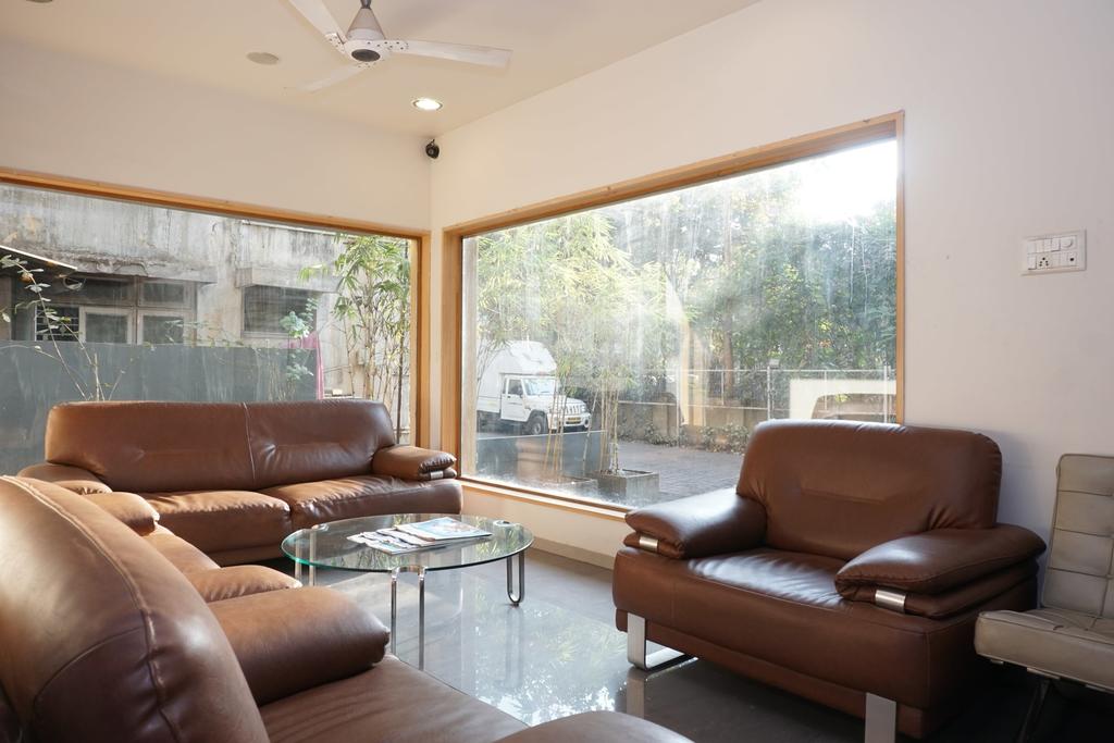 Skylark Business Hotel 4