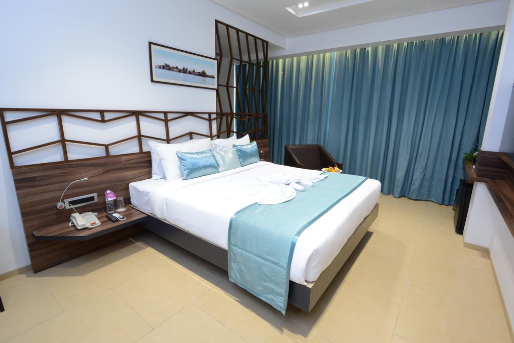 Deluxe Room 1