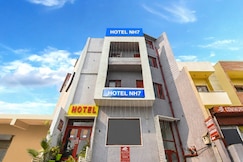 Hotel NH7 Near Patiyala Chowk, Zirakpur