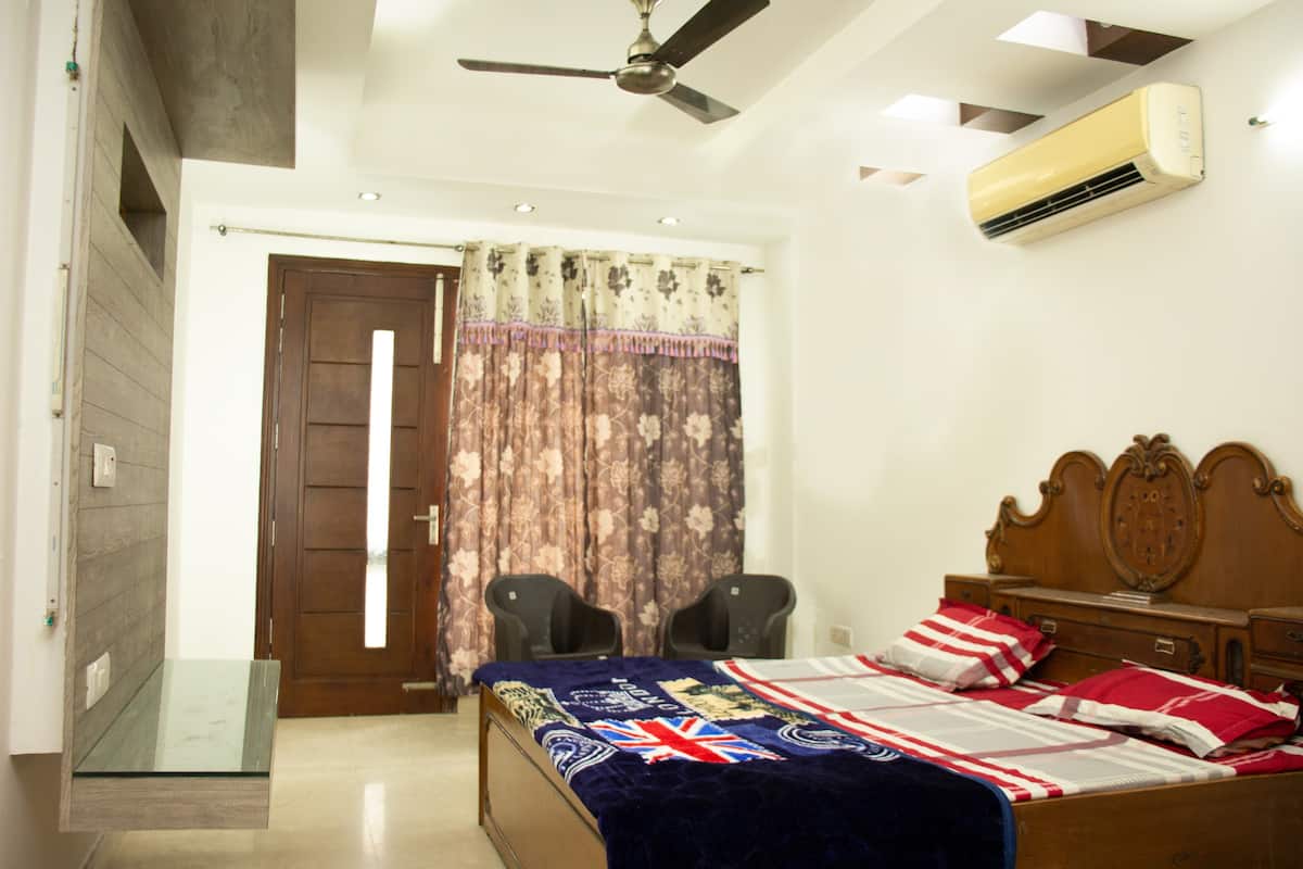 Royal Residency 4BHK Furnished Apartment for Stays, Weddings, Functions & Events - Tap to explore photos