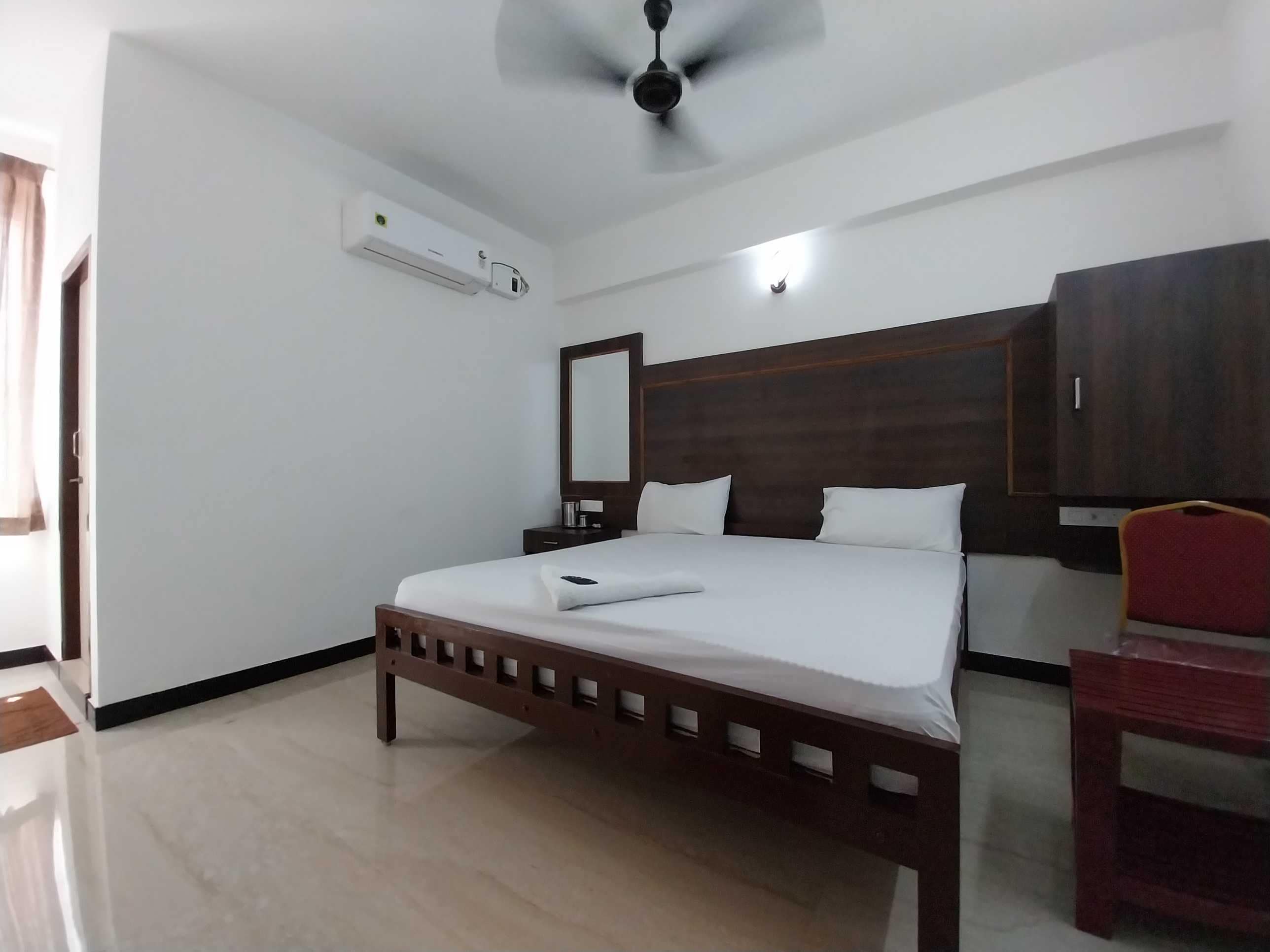 Hotel O Aranmanai - Tap to explore photos