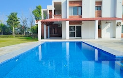 Swimming Pool 2
