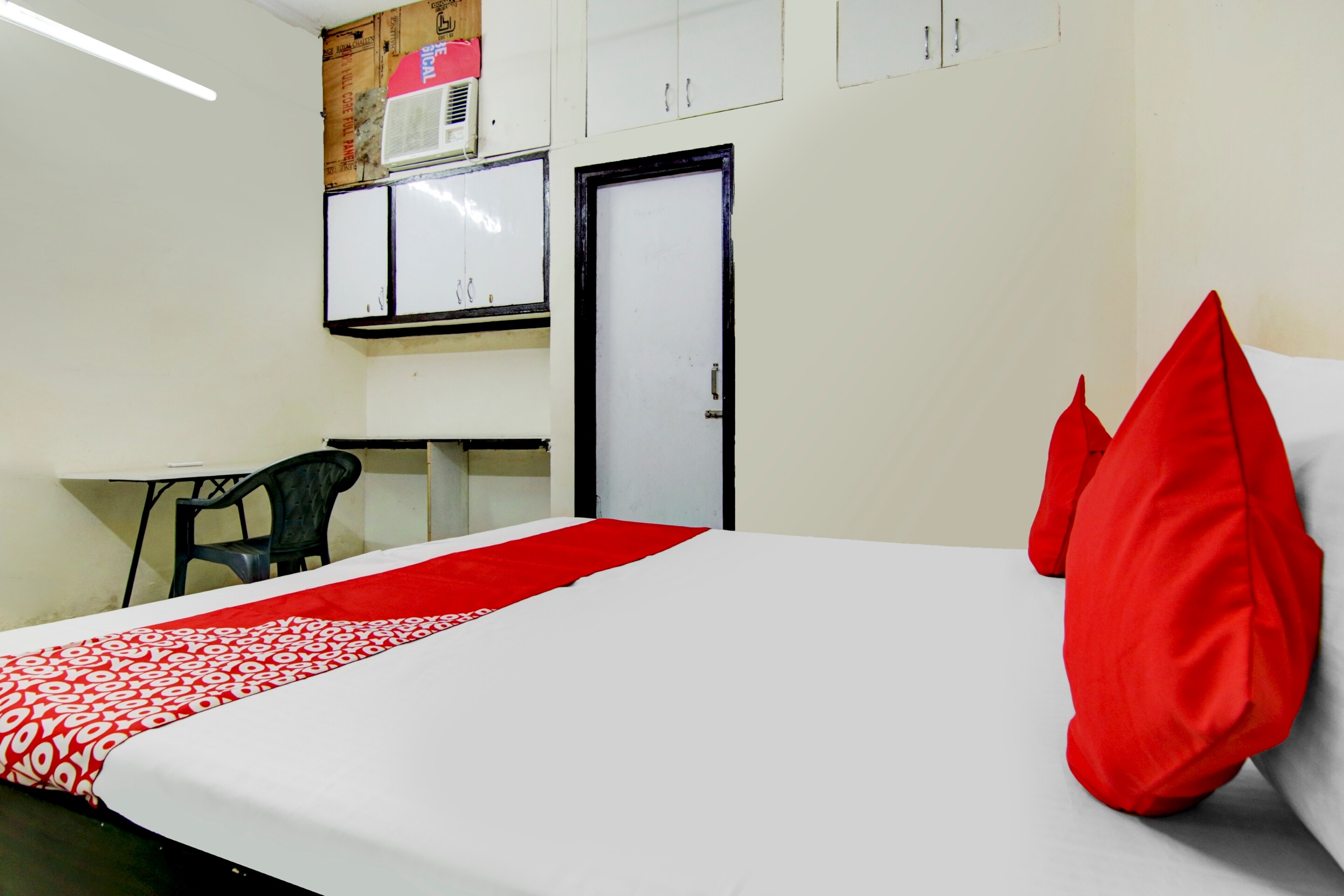 Hotel O Hansa Residency Near Akshardham - Tap to explore photos