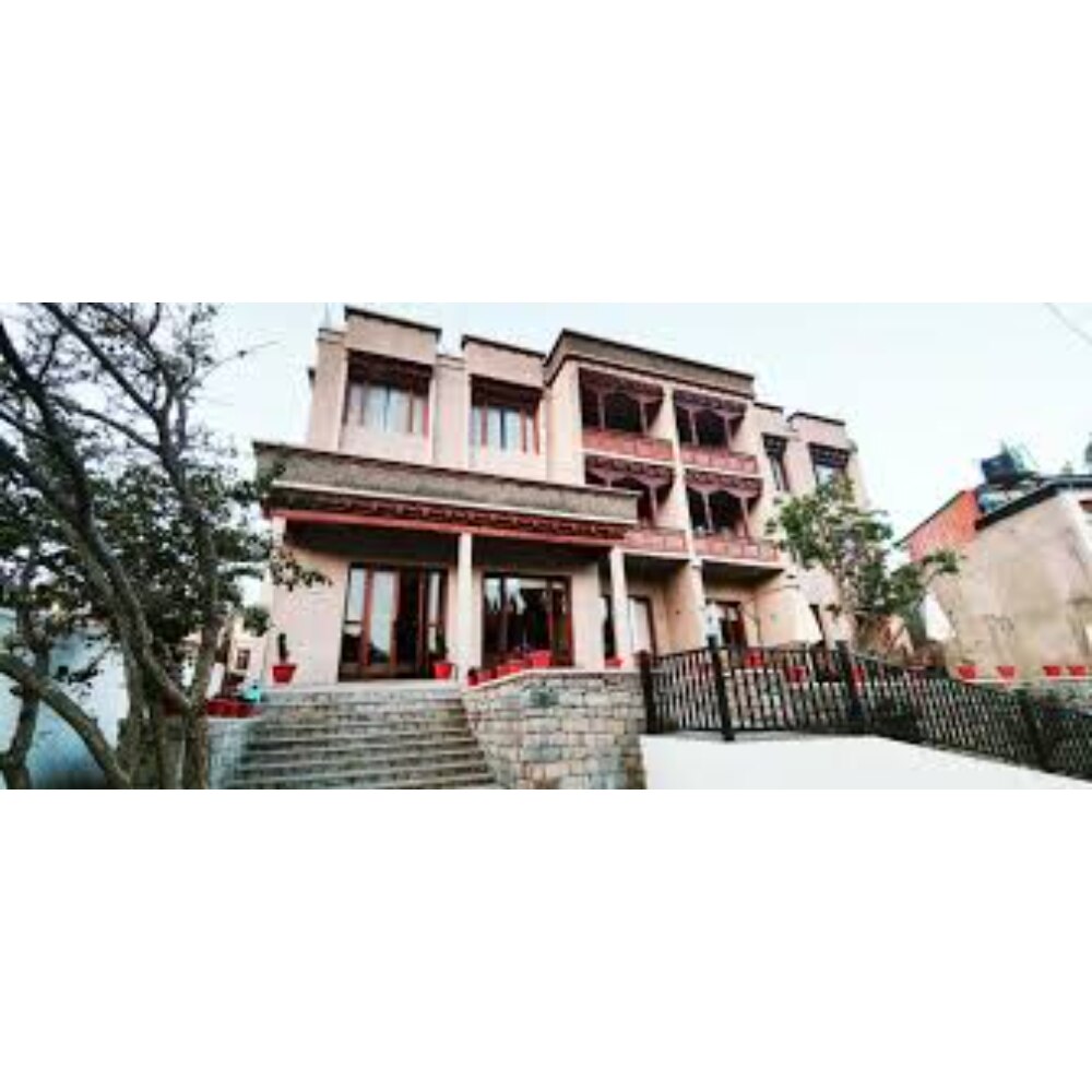 Hotel Khan Manzil - Tap to explore photos